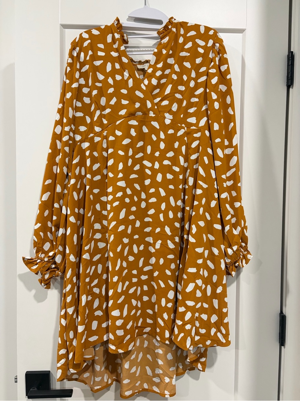Umgee Mustard Gold and White Abstract Print V-Neck Dress